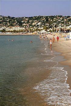 Résidence Odalys Les Pins Bleus Juan-les-Pins Exterior foto